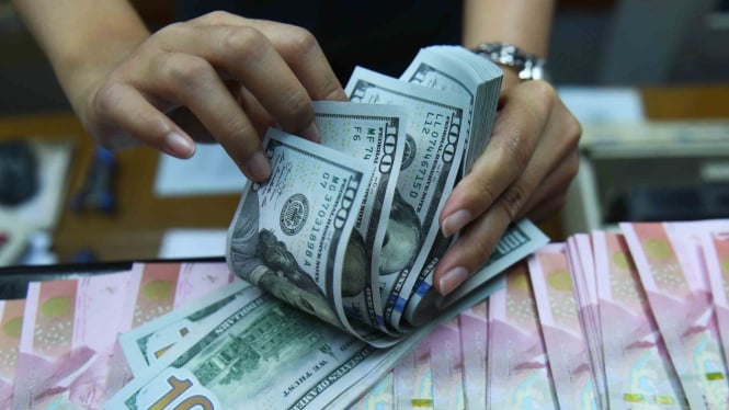 Nilai Tukar Rupiah Anjlok di Pagi Hari, Mencapai Rp 15.841 per Dolar AS