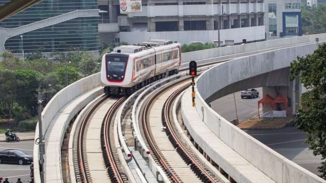 Menhub: LRT Jakarta Velodrome Rawamangun-Manggarai akan Beroperasi Tahun 2026 dengan Optimisme