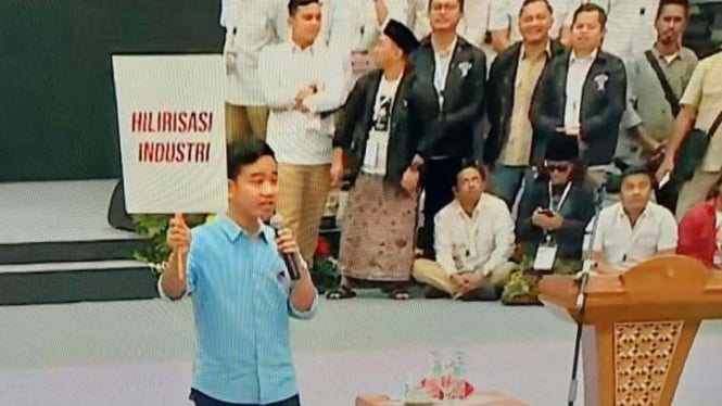 Gibran , Bacawapres Prabowo, Menegaskan Dukung Hilirisasi Industri dan Peralihan Energi Lanjut