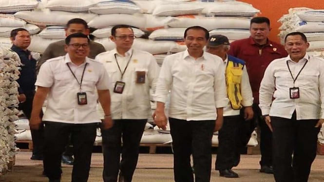 Presiden Jokowi Memperpanjang Bantuan Sosial Beras Sampai Desember 2023