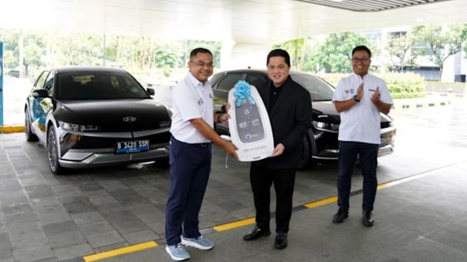 Erick Thohir Memberikan Mobil Listrik Gratis kepada Eselon I dan II di Kementerian BUMN