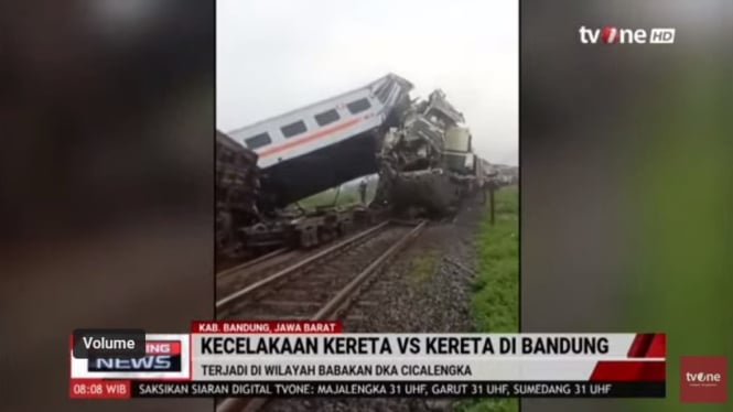 Evakuasi Penumpang KAI Berlangsung Cepat setelah Kecelakaan Kereta Api di Cicalengka