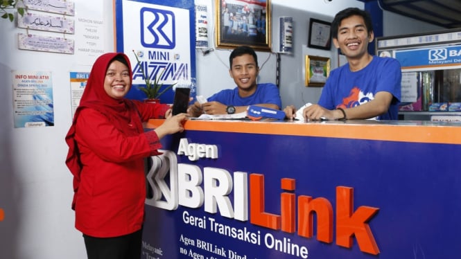 Wanita Dari Tanjung Priuk Sukses Menjadi Agen BRILink Dengan Bukti успех.