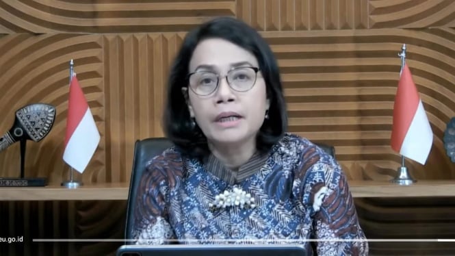 Sri Mulyani Mengungkap Penyebab Anjloknya Indeks PMI Manufaktur RI