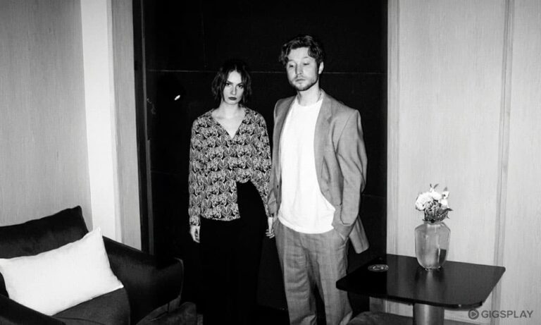 Nick & June: Menyelami Kegelapan dengan Single Kedua ‘Dark Dark Bright’