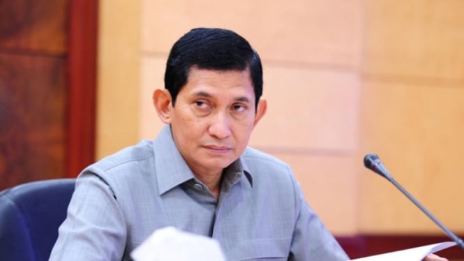 Erick Thohir Angkat Adik Menhan Jadi Dirut MIND ID: Langkah Strategis atau Kontroversial?