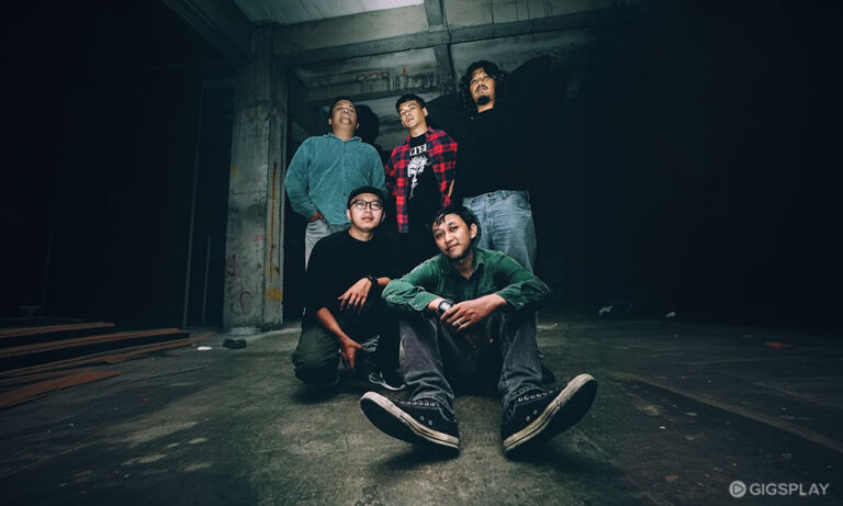 Debut Energi Rock Place: Emosi Kuat