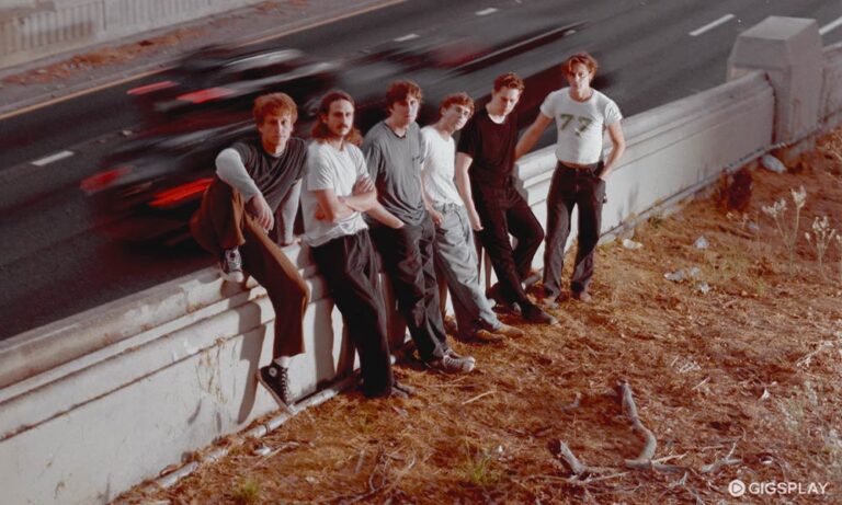 Dutch Interior Rilis Video Musik ‘Beekeeping’ Sebelum Album ‘Moneyball’