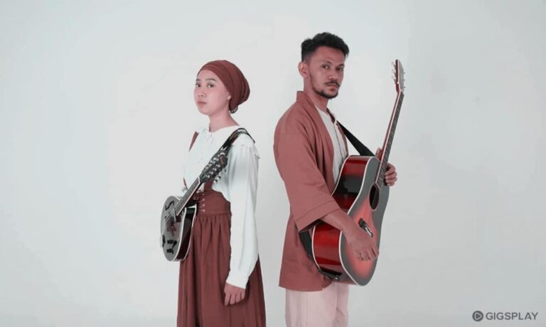 Review Album RAMPUNG dari Ruang Senja dengan Single SIRKUS