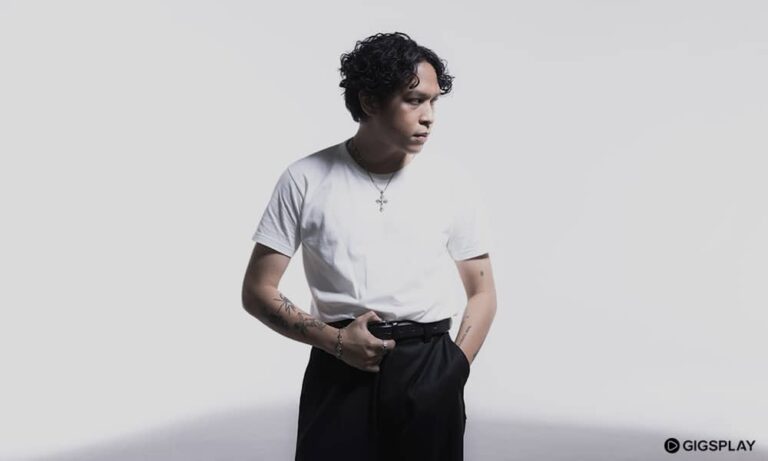 Hindia Showcase Mixtape Doves, ’25 On Blank Canvas Di Bali