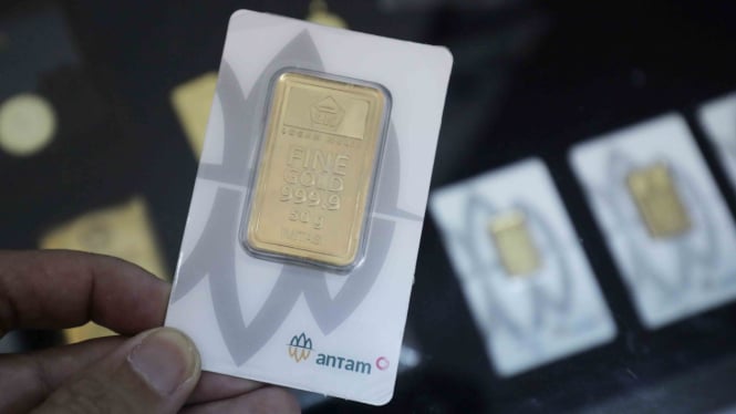Harga Emas Antam Turun Hari Ini, Analisis Detail 26/04/2025