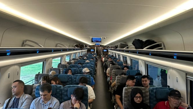 Angkutan 73.500 Penumpang pada Libur Panjang Paskah 2025: Whoosh Berhasil!