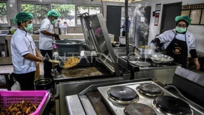 Anggaran Makan Gratis Kurang, BGN Minta Tambah Rp 50 Triliun