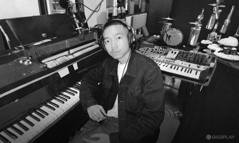 Azel Memperkenalkan Warna Musik Personal dengan Single ‘Perfect Charm’
