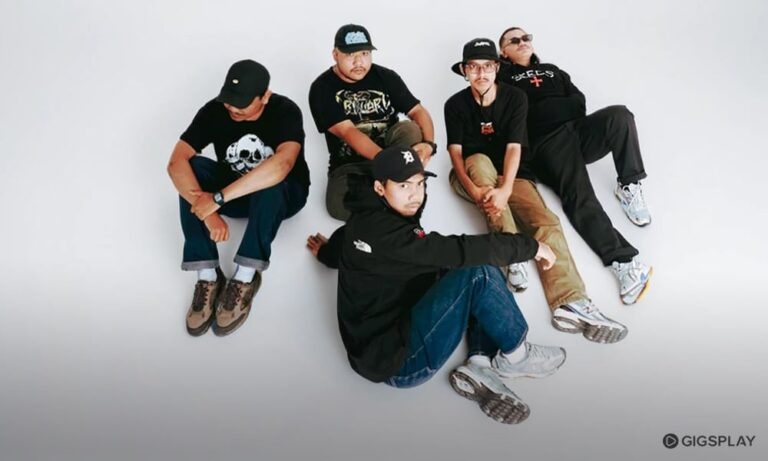 Maxi Single Perdana Strive The Pain: Teror Musik yang Memukau