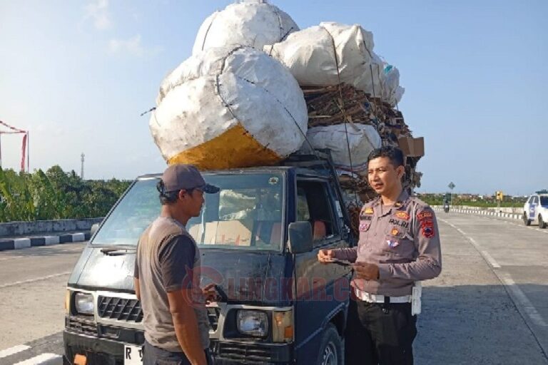 Kelebihan Dimensi dan Muatan: Ancaman Keselamatan Jalan Cilacap