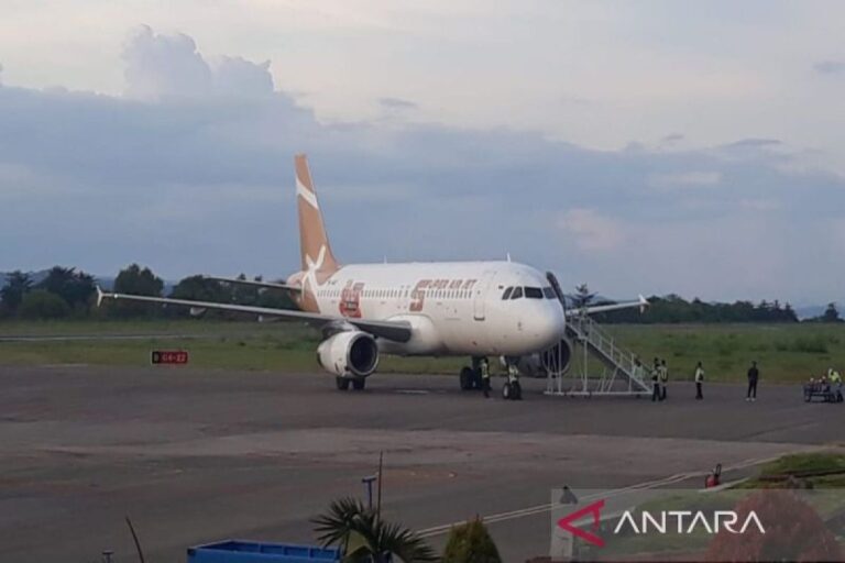 Perbandingan Desain, Teknologi, dan Kontrol Sistem