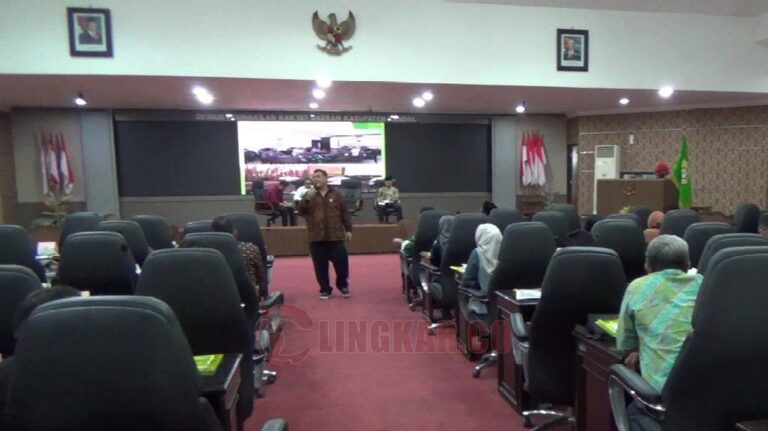 Seminar Pendidikan Paralegal oleh Majelis Hukum dan HAM PD Muhammadiyah Kendal