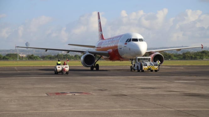 Top 10 Cheap Flights 2025: AirAsia Takes the Crown