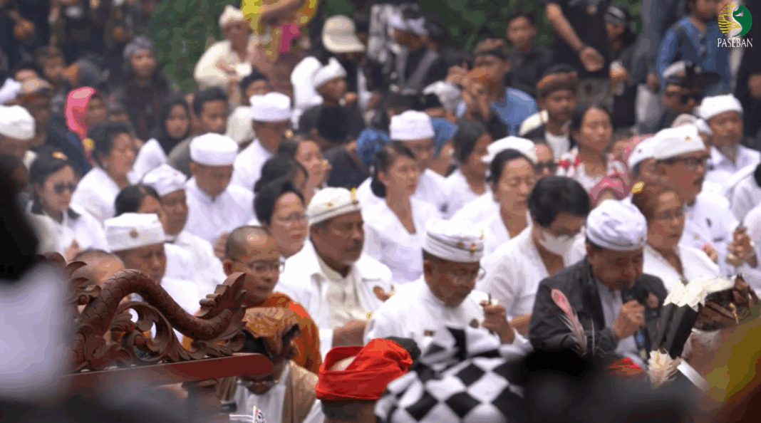 Ngertakeun Bumi Lamba: Mengikat Cinta Kasih Semesta Lewat Budaya di Gunung Tangkuban Parahu