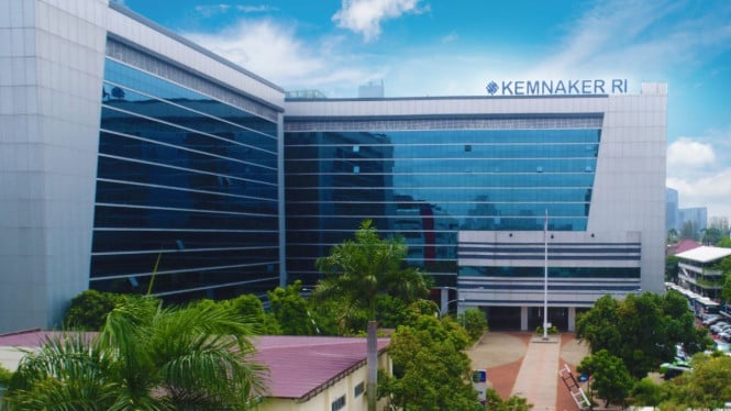 Respons Kemnaker terhadap Wamen Immanuel Ebenezer dan KPK: Analisis Terbaru