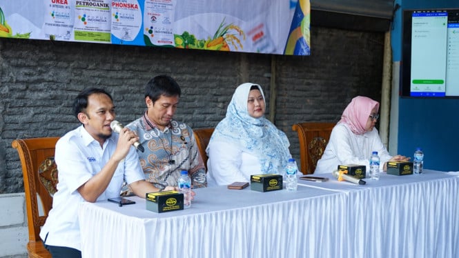 Dukung Swasembada Pangan: Petani Grobogan Tebus Pupuk Sesuai Aturan