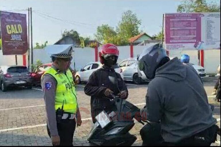 1.453 Pelanggaran Lalu Lintas di Kendal: Analisis Populasi Remaja