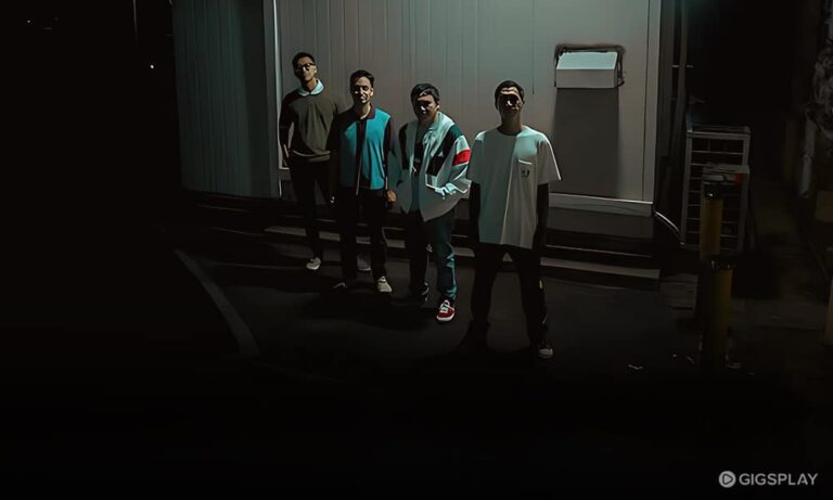 Review: Video Lirik “The Society” Oleh Holy City Rollers