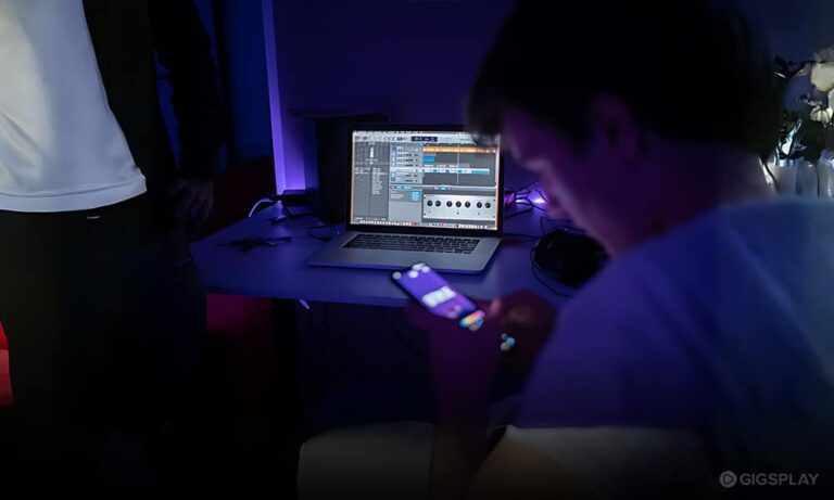 Langsung: Proses Produksi Album Debut {ICHARY}