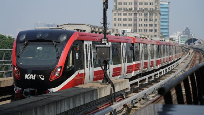 43 Ribu Pengguna LRT Jabodebek Ditengah Imbauan WFH